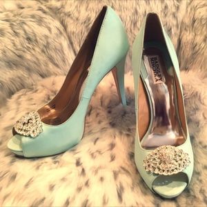 Badgley Mischka Goodie Pump